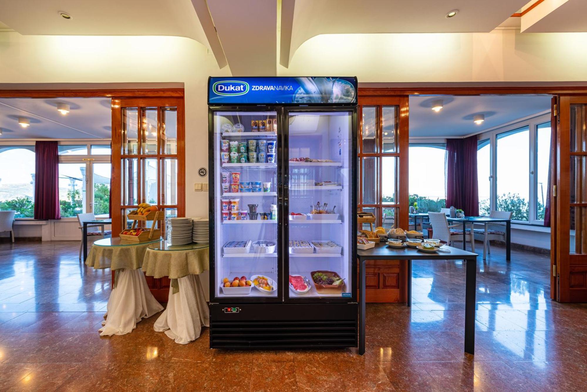 Hotel Vicko Starigrad Paklenica Bagian luar foto
