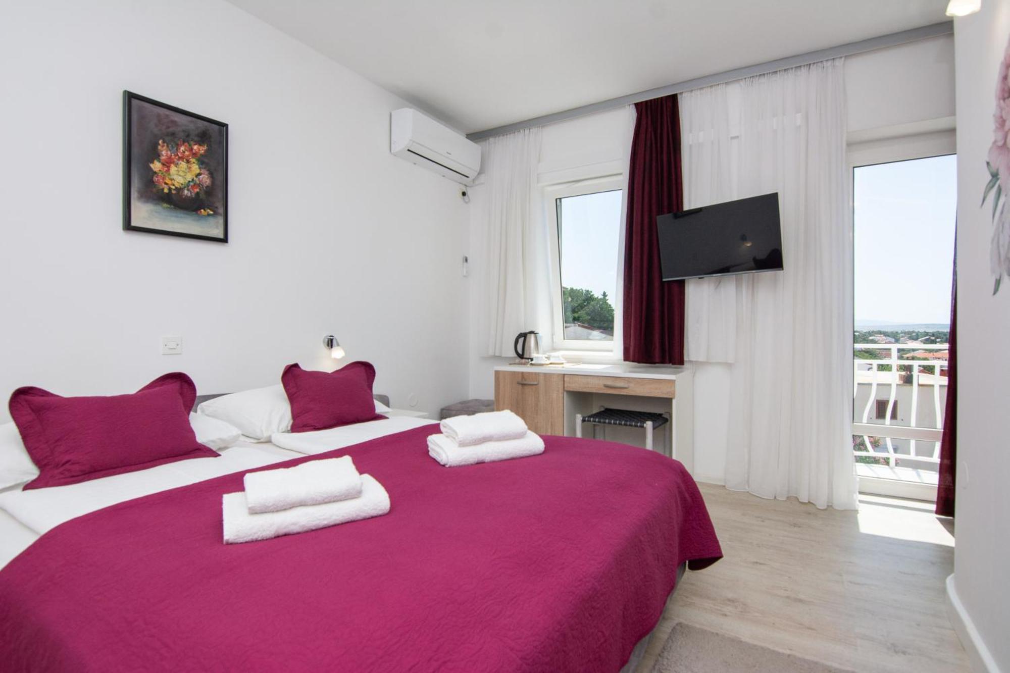 Hotel Vicko Starigrad Paklenica Bagian luar foto