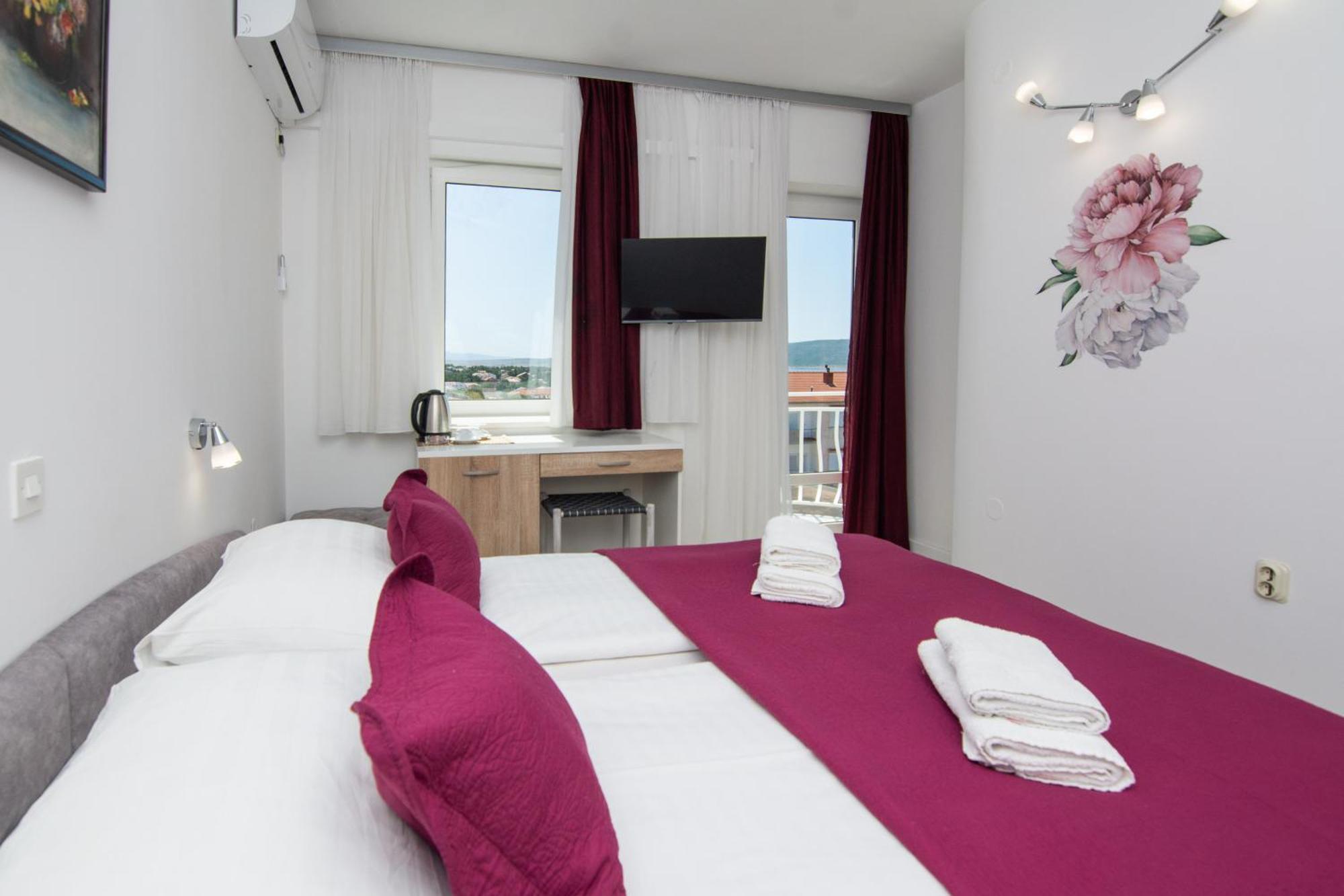 Hotel Vicko Starigrad Paklenica Bagian luar foto